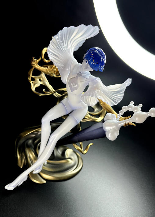 Moon Phos from Land of the Lustrous